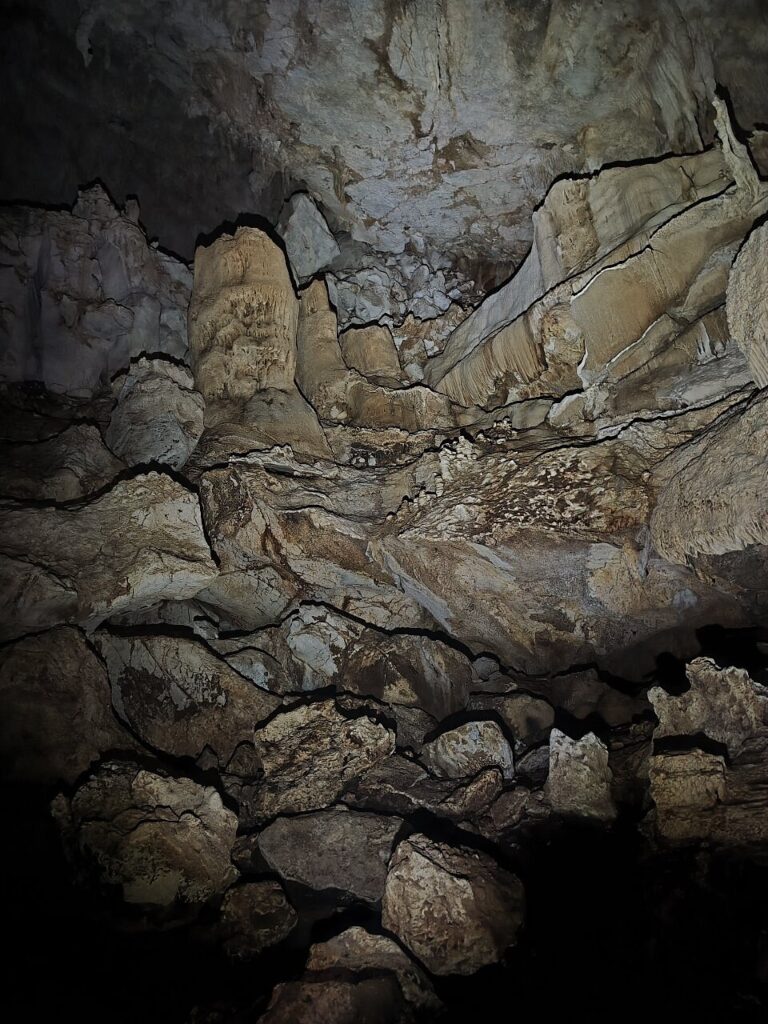 caves3