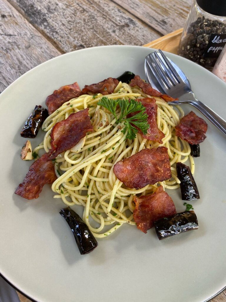 chicken and bee7