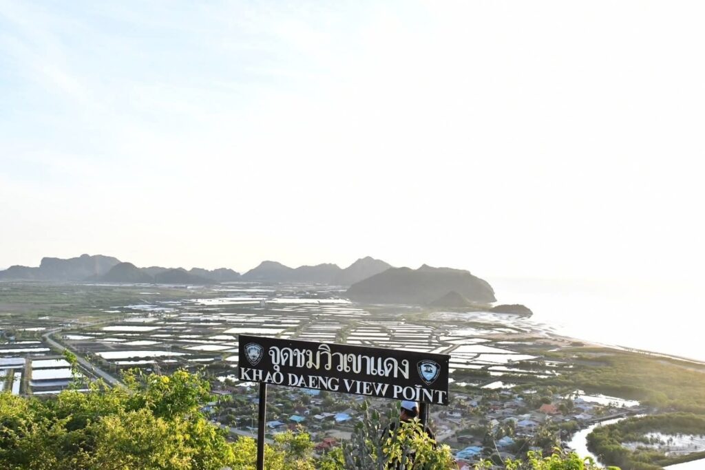 จุดชมวิวเขาแดง1