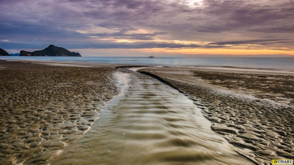 หาดแหลมศาลา3