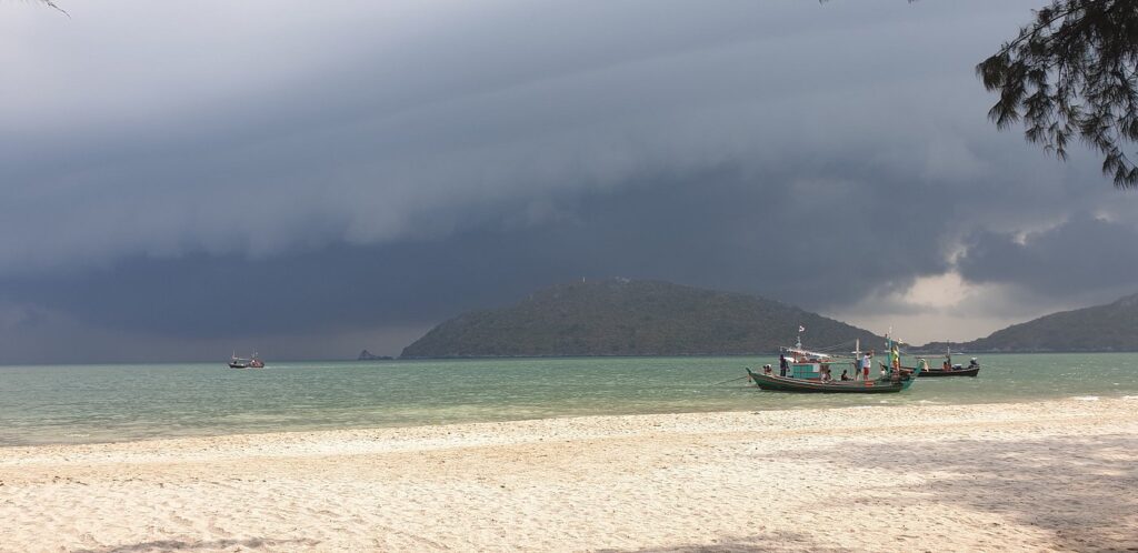 หาดแหลมศาลา7