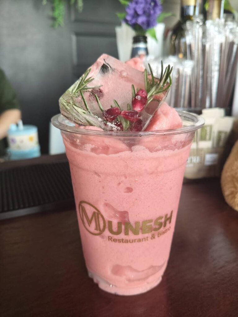 The Most Beautiful Hidden Bistro in Sam Roi Yot! Munesh Restaurant & Bistro munesh restaurant & bistro5
