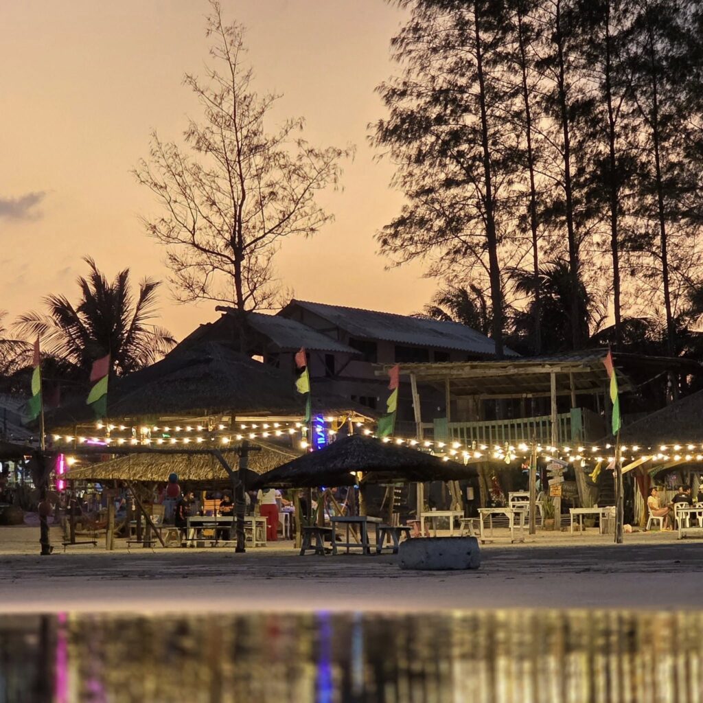 The Most Beautiful Tropical Cafe in สามร้อยยอด You Must Visit! oh my kok café โอ้มายครกคาเฟ่